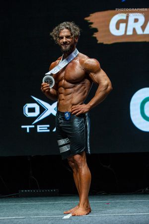 MEN'S PHYSIQUE НОВИЧКИ